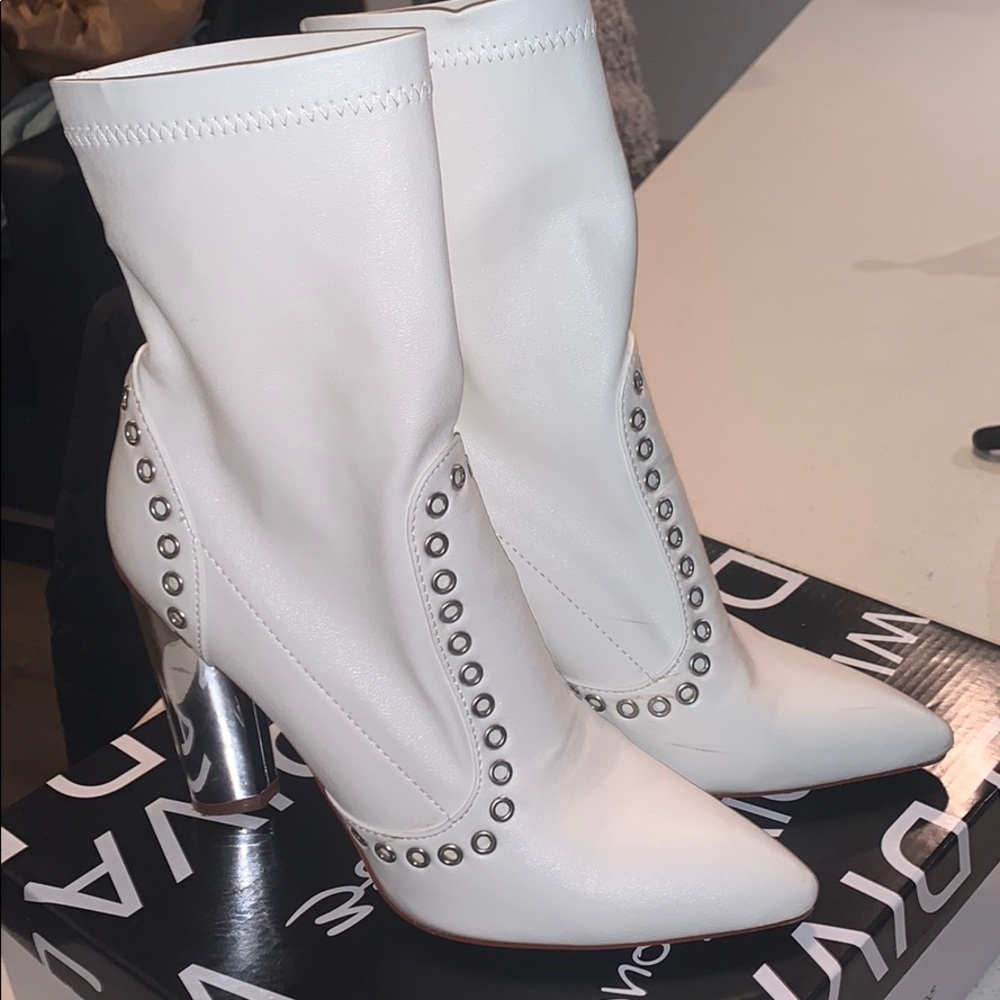 Wild Diva White ankle boots